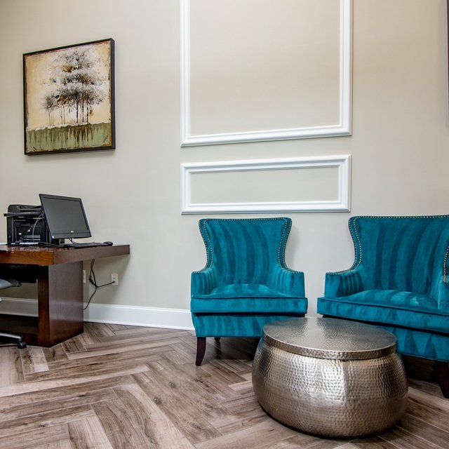 Frederick Apartments Century Clearbrook Gallery