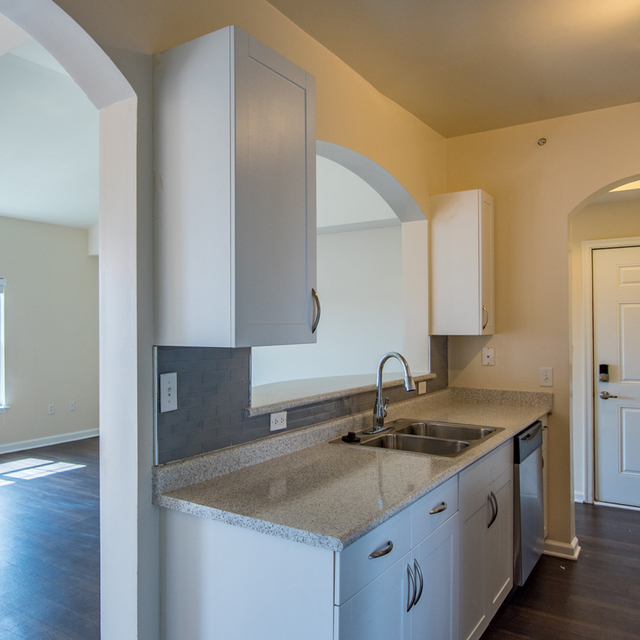 Frederick Apartments Century Clearbrook Gallery