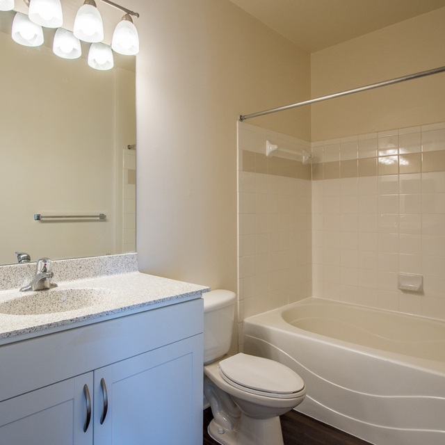 Frederick Apartments Century Clearbrook Gallery