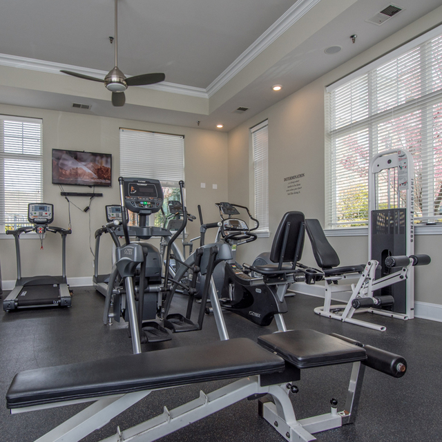 Frederick Apartments Century Clearbrook Gallery