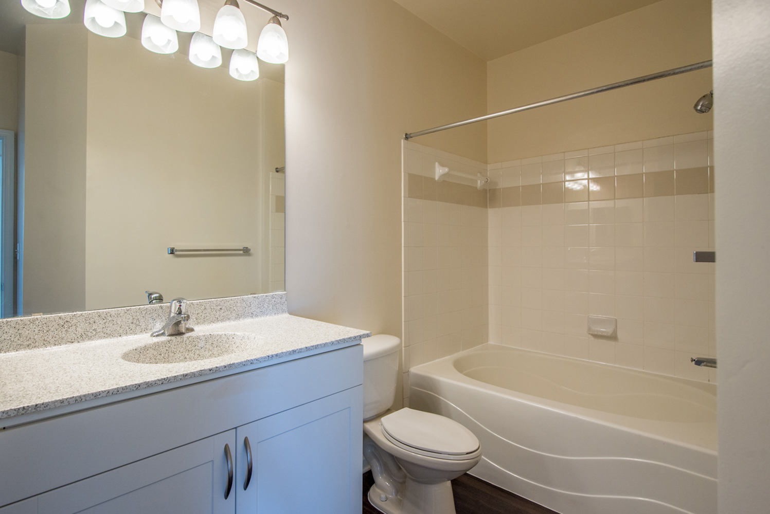 Frederick Apartments Century Clearbrook Gallery