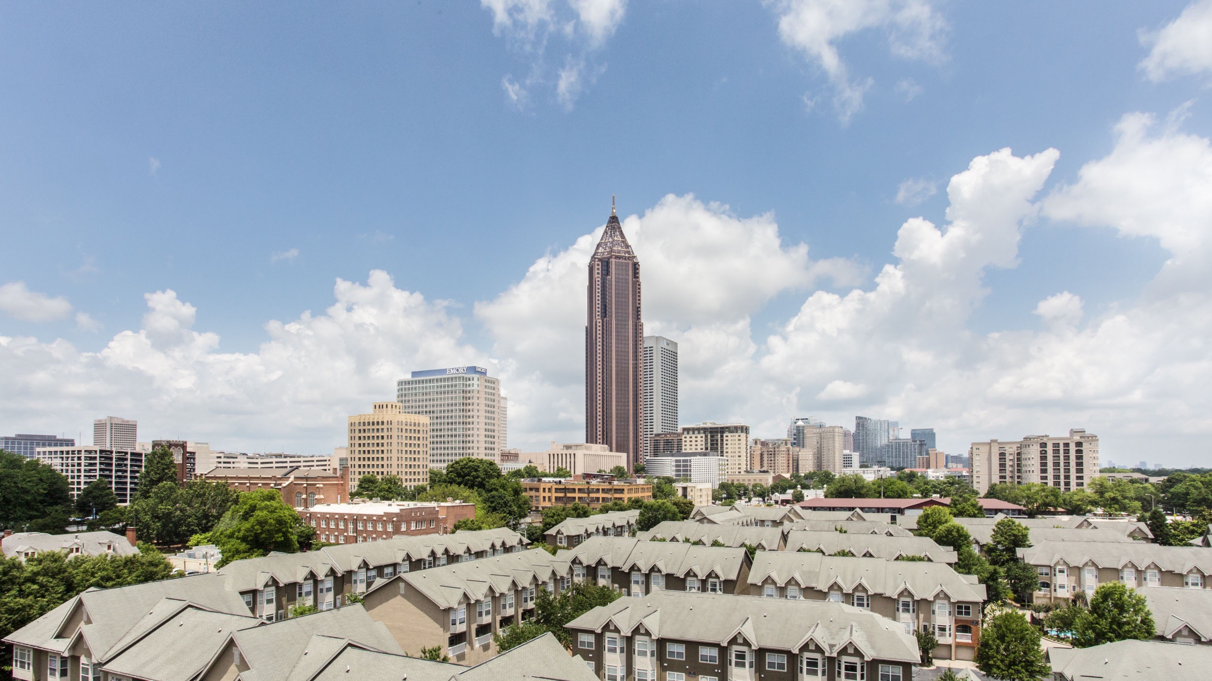 Apartments Near Tech Century Skyline Apartments